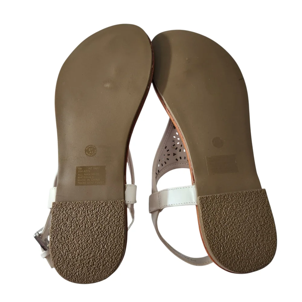 Arizona White Sandals Girls Kids Size 5 EXCELLENT CONDITION